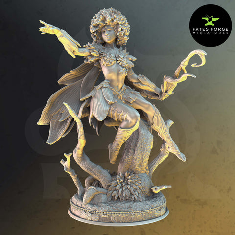 Elenil / Fair / Driad / Eladrin / Fae / Hero / DnD / GM Stash / 3D Print / 4K Mini / TableTop Miniature / 32mm / 75mm